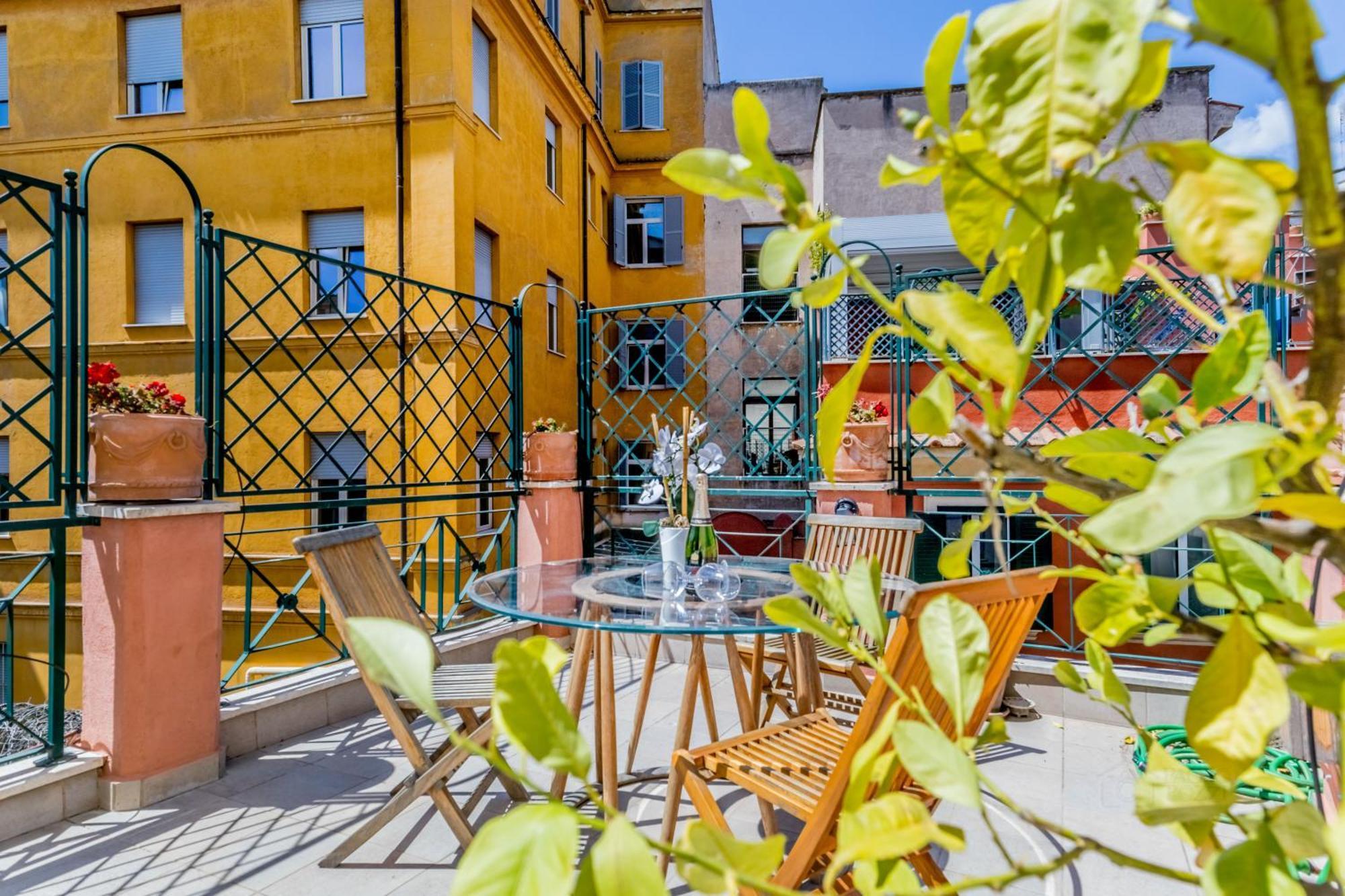 Bbhome Panoramic Flat Colosseo With Private Terrace Appartamento *
